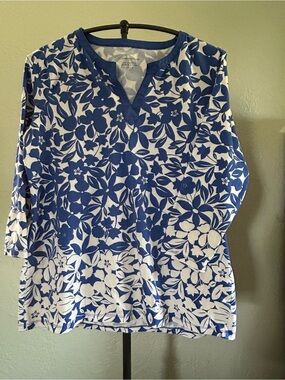 Charter Club Blue and White Floral 3/4 Sleeve Tunic